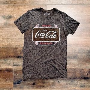 3/30$ Coca Cola tee, EUC